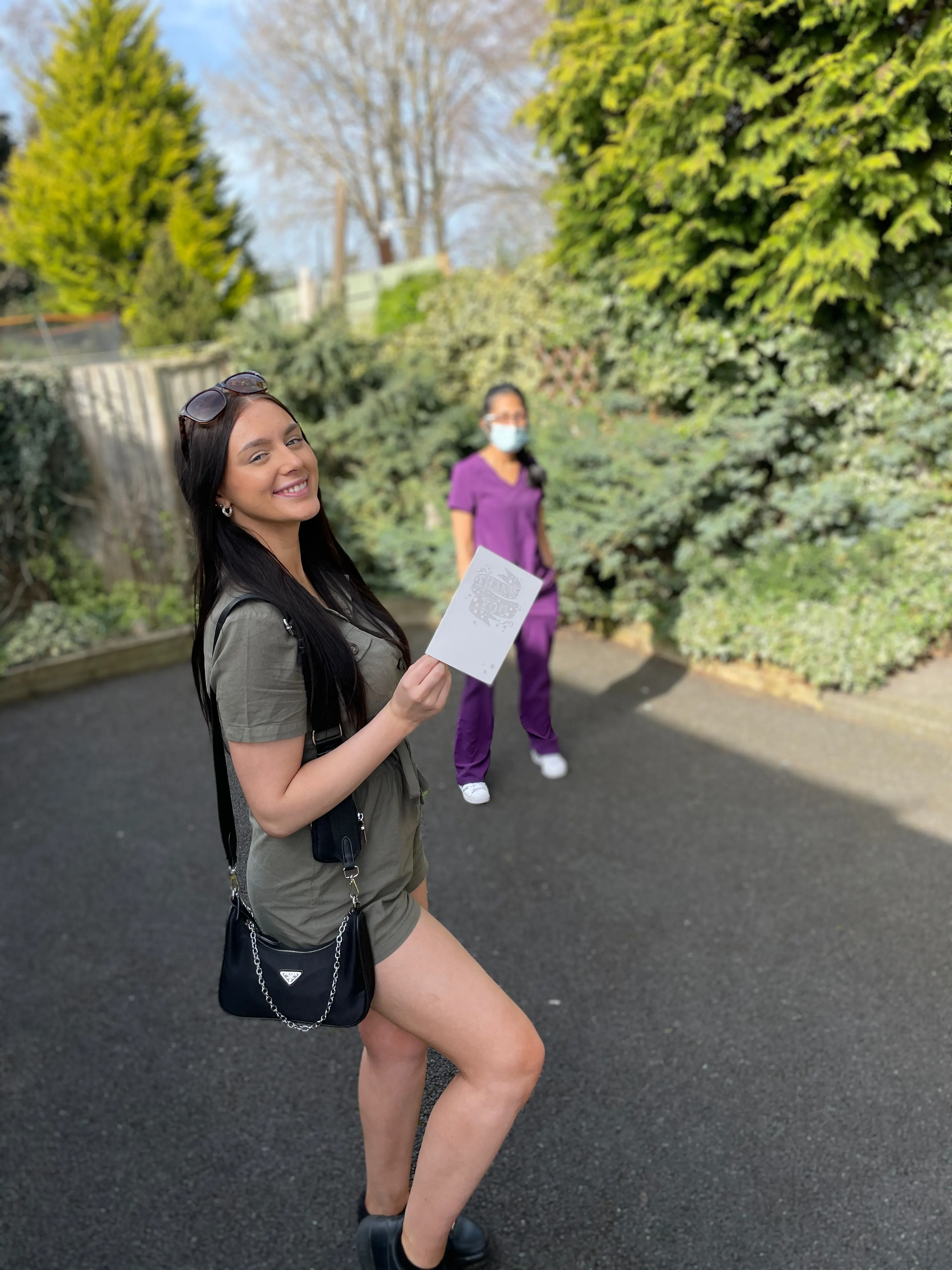 A patient smiling after orthodontic treatment at No1 (15 of 38)