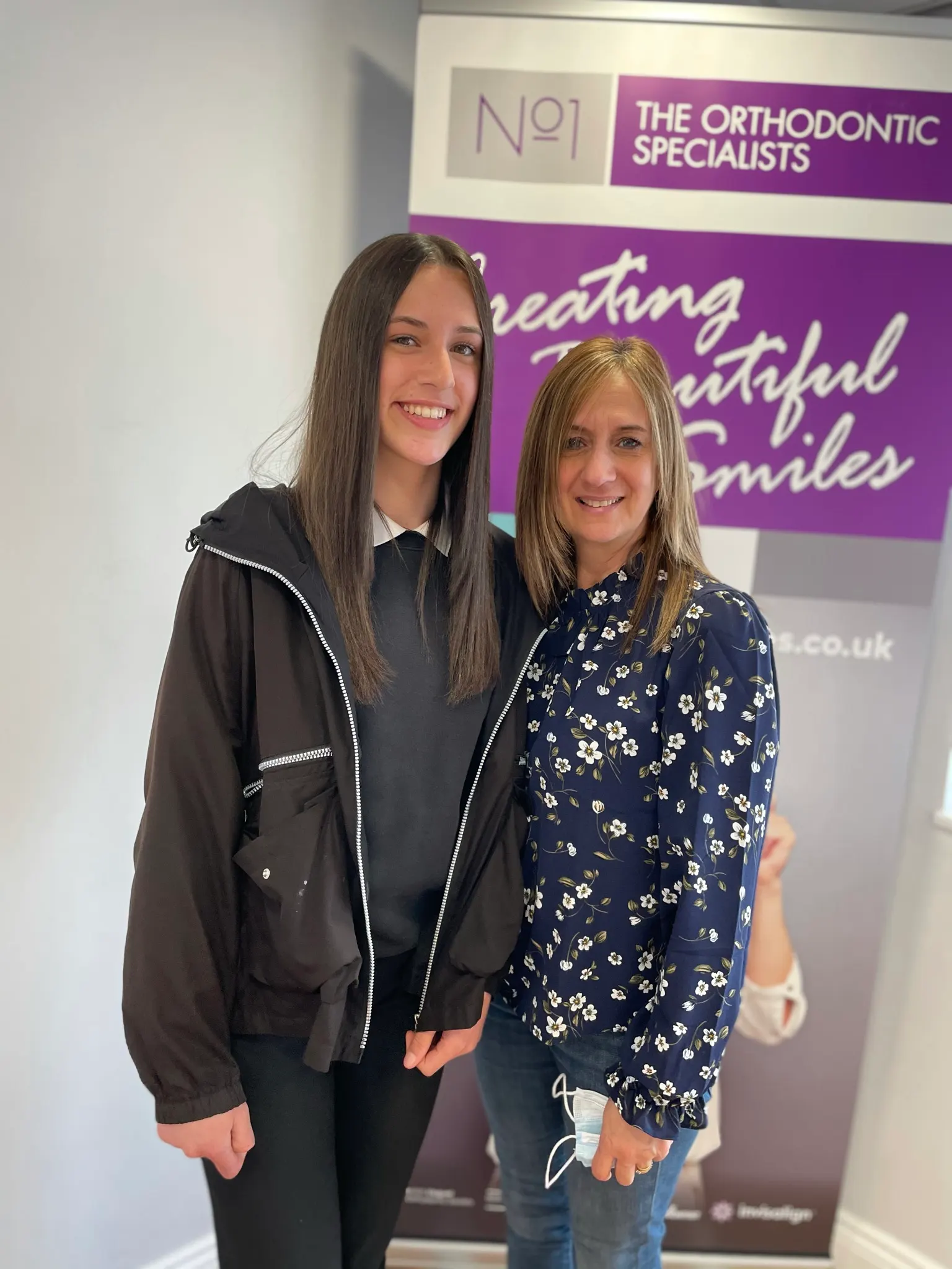 A patient smiling after orthodontic treatment at No1 (21 of 38)